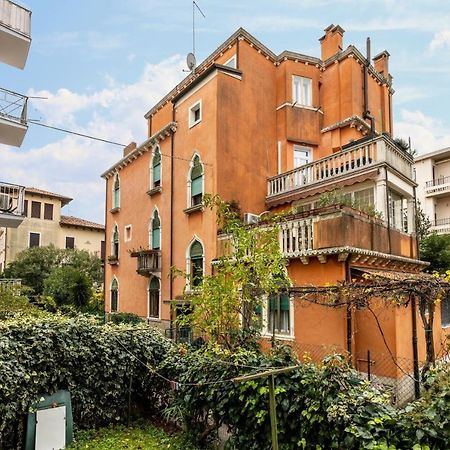 Via Mocenigo Lägenhet Venedig-Lido Exteriör bild